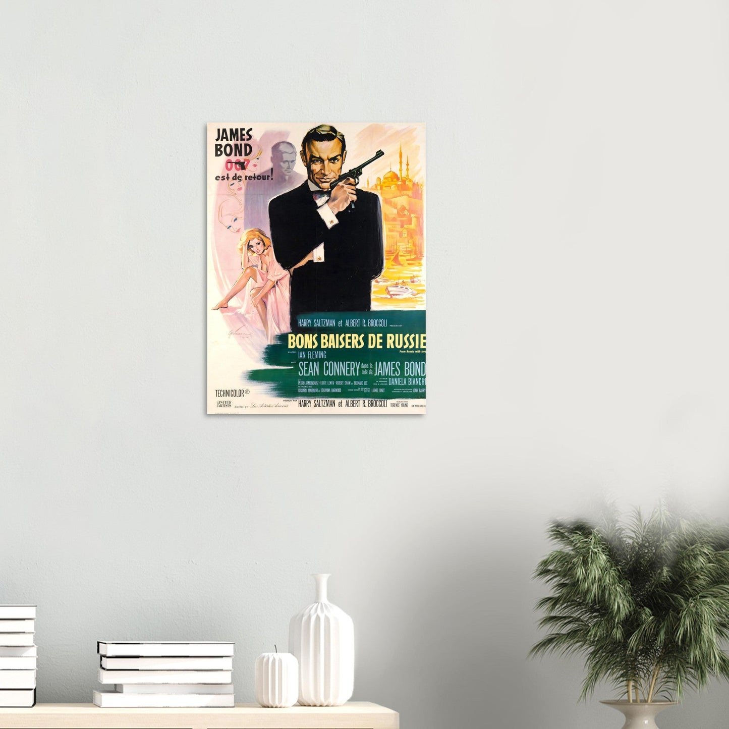 James Bond, 'Est de Retour' Wall art - Posterify