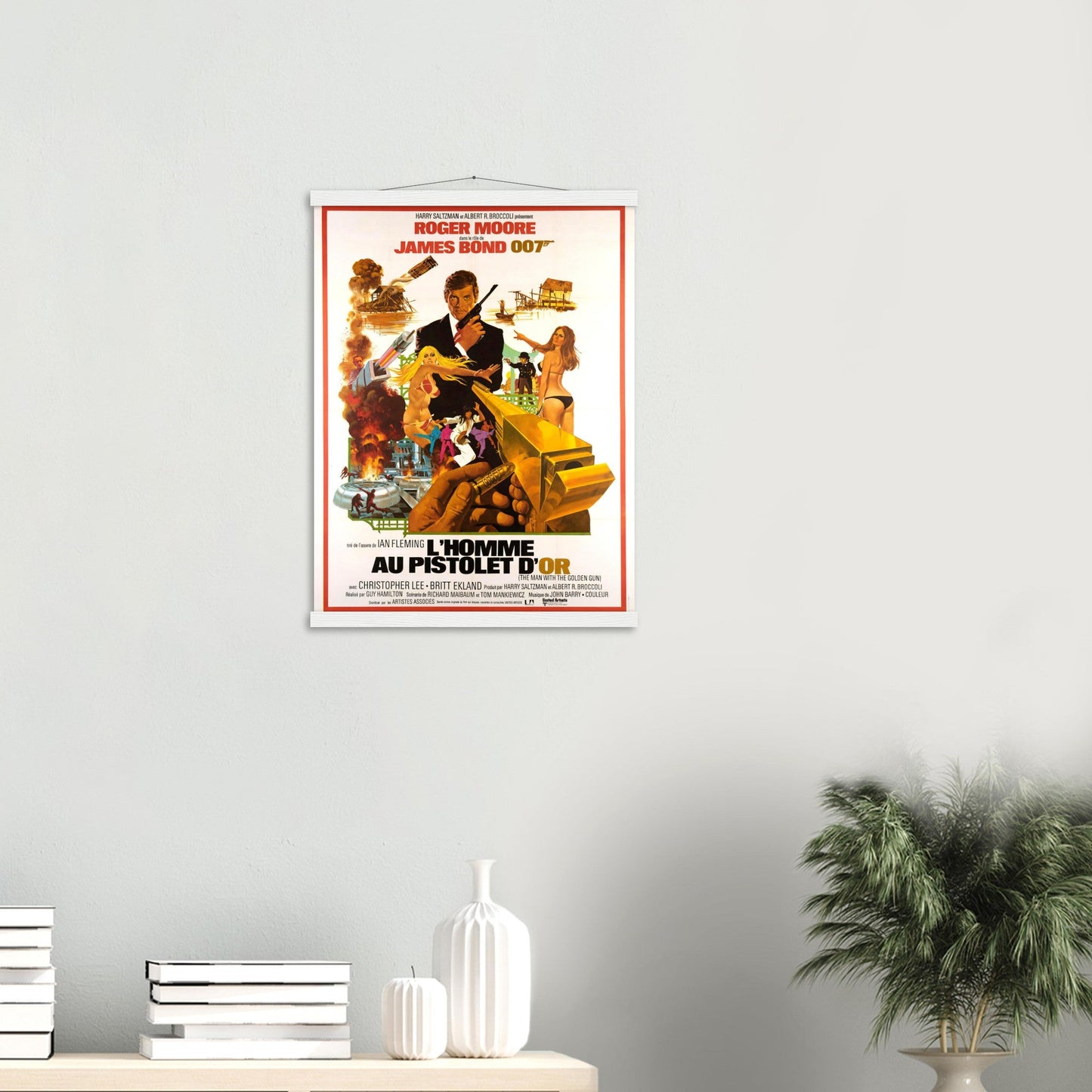 James Bond 'The man with the golden gun' Wall art - Posterify