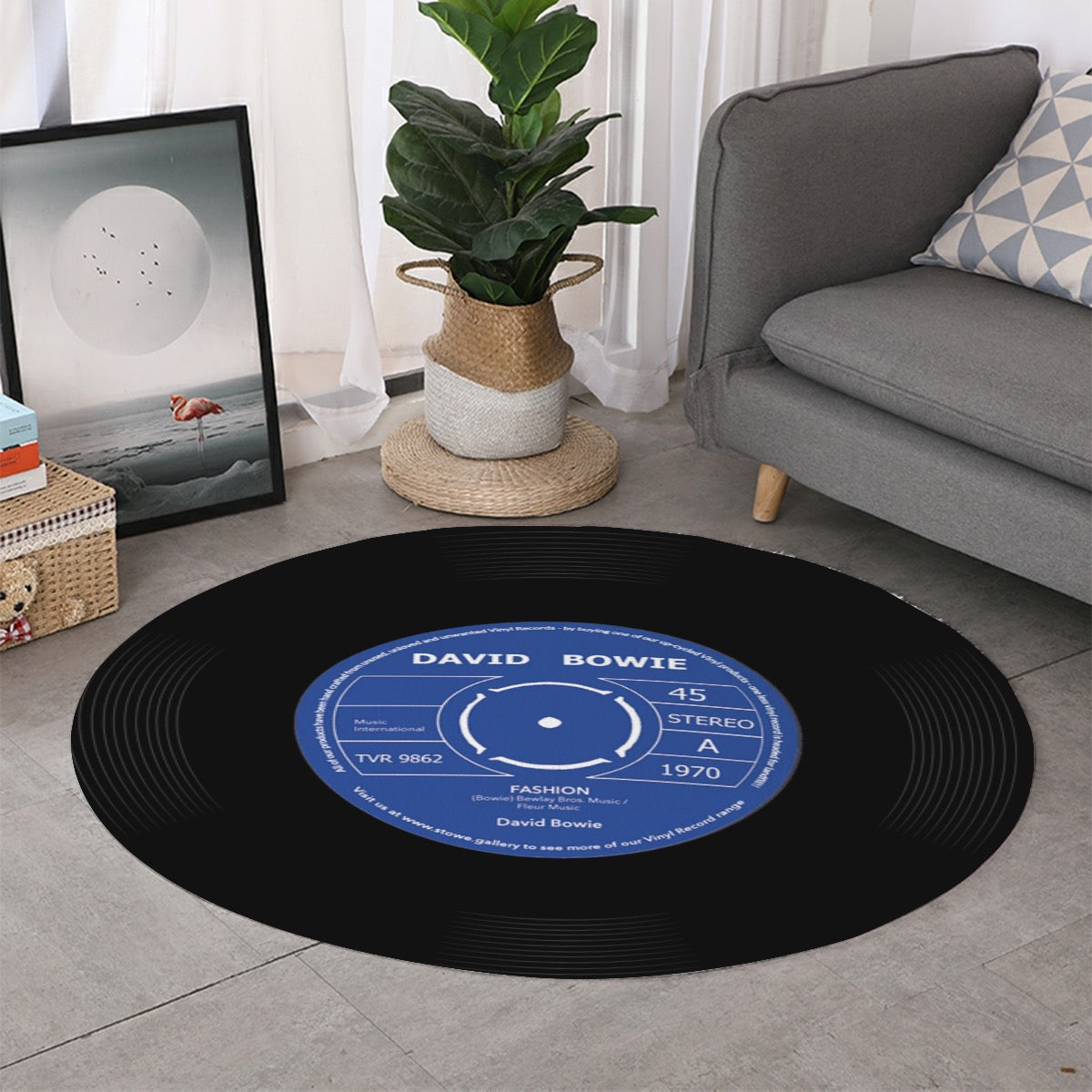 David Bowie, Fashion, Vinyl Record Round Mat (Can also be used as sound damper on wall) - Posterify